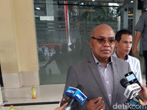 Penerbitan SKCK Prabowo oleh Polri Diprotes Penerbitan SKCK Prabowo oleh Polri Diprotes