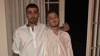 Gaya Zayn Malik Pakai Baju Koko Rayakan Idul Adha