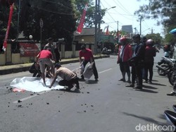 Pemotor yang Tewas Ditabrak Mobil Diduga Hendak Bakar Daging Kurban