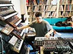 DJ Inggris Ini Juga Pernah Remix Azan hingga Terima Ancaman Pembunuhan