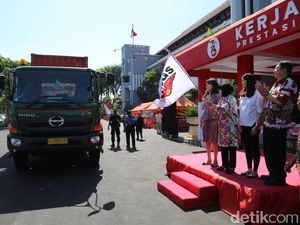 Gandeng Swasta, Pemkot Surabaya Kembali Kirim Bantuan ke Lombok Gandeng Swasta, Pemkot Surabaya Kembali Kirim Bantuan ke Lombok