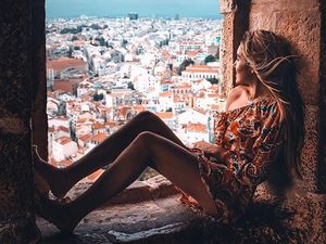 Kisah Wanita Terlilit Utang karena Terobsesi Bergaya Bak Selebgram