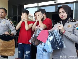 Sengaja Datang ke Surabaya untuk Mencuri, 2 WN Aljazair Diamankan Sengaja Datang ke Surabaya untuk Mencuri, 2 WN Aljazair Diamankan