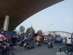 Sejam Sebelum Kickoff Indonesia vs UEA, Jalur ke Stadion Macet Parah