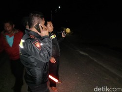 Tertimbun Longsor, Jalur Trenggalek-Ponorogo Tutup Total