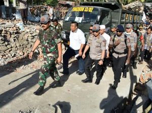Panglima TNI dan Kapolri Tinjau Pengungsi Gempa Lombok