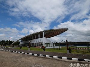 Kompleks Olahraga Rp 480 Miliar yang Membetot Mata di Timika