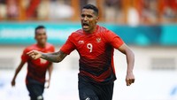 Beto Goncalves lantas menyamakan skor untuk Garuda Muda di menit ke-52. Tapi penalti kedua Zayed di menit ke-65 kembali bikin Indonesia tertinggal.