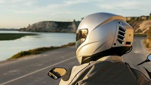 Adem, Helm Ini Ada AC-nya