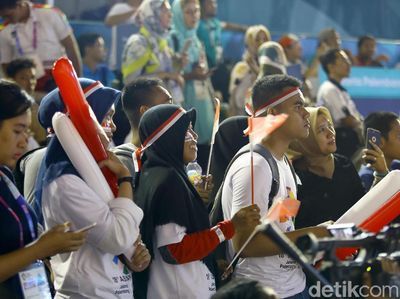 Riuh Rendah Penonton Final Panjat Tebing