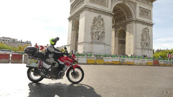 Motor yang Sama dengan Tunggangan Anies Dibawa Jakarta-London