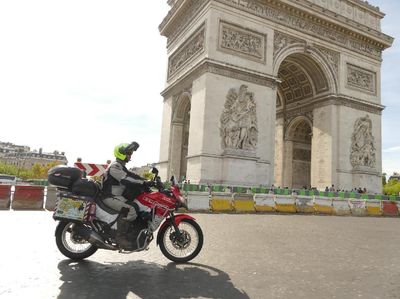 Motor yang Sama dengan Tunggangan Anies Dibawa Jakarta-London