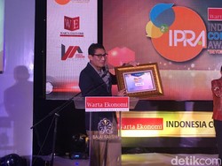 Raih Penghargaan Figur Politik Populer, Sandiaga: Ini Pertama Kali
