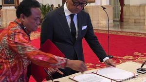 Momen Ginandjar Kartasasmita Antar AGK Dilantik Jadi Mensos