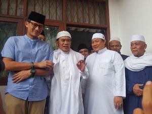 Bareng Rhoma Irama, Sandiaga Salat Jumat di Masjid Mampang Bareng Rhoma Irama, Sandiaga Salat Jumat di Masjid Mampang