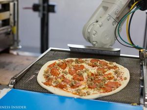 Begini Jadinya Kalau Koki Pizza Digantikan Robot