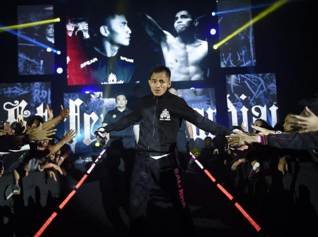 Deretan Duel di ONE Championship Seri Jakarta Bulan Ini Deretan Duel di ONE Championship Seri Jakarta Bulan Ini