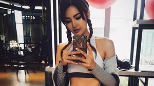 Dekat dengan Kevin Sanjaya, Ini Gaya Seksi Maria Selena Saat Olahraga