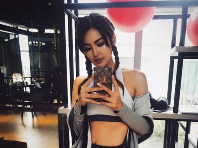 Dekat dengan Kevin Sanjaya, Ini Gaya Seksi Maria Selena Saat Olahraga