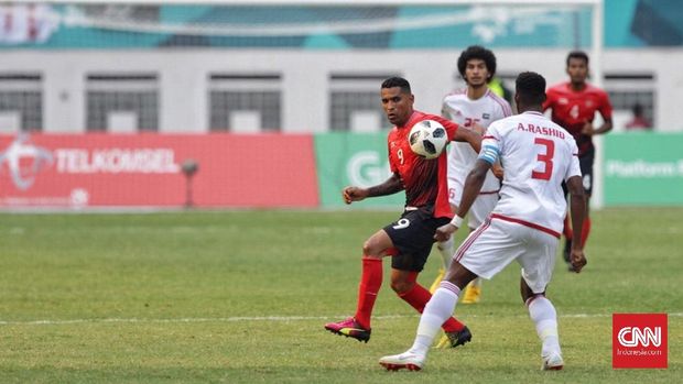 Timnas Indonesia U-23 dua kali tertinggal lewat penalti melawan Uni Emirat Arab.