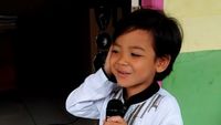 Pintarnya Anak-anak Ini Saat Kumandangkan Azan