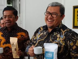 Mundur Jadi Mensos, Intip Yuk Gaya Makan Idrus Marham