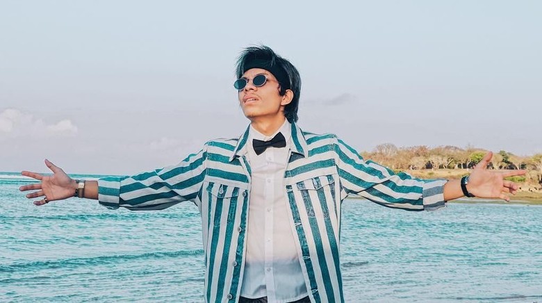 10 YouTuber Terpopuler Indonesia dengan Penghasilan Miliaran