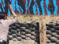 Begini Asal-muasal Kemampuan Pak Eko Lempar Cangkul hingga Gergaji