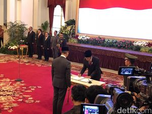 3 Mensos Jokowi dalam 4 Tahun 3 Mensos Jokowi dalam 4 Tahun