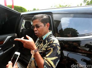 3 Mobil Mewah Idrus Marham, Totalnya Rp 2 Miliar 3 Mobil Mewah Idrus Marham, Totalnya Rp 2 Miliar