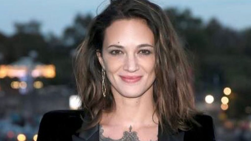Asia Argento dan Skandal Seksnya Asia Argento dan Skandal Seksnya