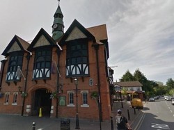 Di Arena Ski hingga Sauna, Ini 5 Lokasi Keren Resto Fast Food