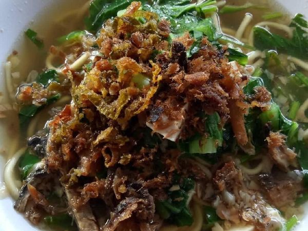 Sarapan Mie Kuah Cakalang yang Pedas Biar Makin Semangat
