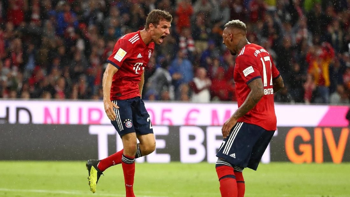 Bayern Munich mempertanyakan keputusan Joachim Loew terkait masa depan Thomas Mueller, Jerome Boateng, dan Mats Hummels di timnas Jerman (Foto: Michael Dalder/Reuters)