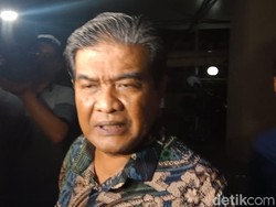 Fariz RM Terjerat Sabu, Istri-Pengacara Sambangi Polres Jakut