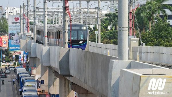 Seru! Jajal Kereta MRT Jakarta dari Melayang hingga Bawah Tanah
