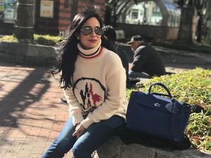 Cantiknya Loemongga, Mantan Model yang Juga Istri Mensos Agus Gumiwang