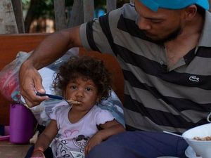 Tak Tahan Krisis, Mereka Tinggalkan Venezuela