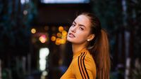 Potret Haley, Model yang Keseksiannya Viral karena Bikin Gagal Fokus