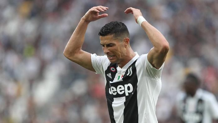 Cristiano Ronaldo belum cetak gol untuk Juventus di laga resmi. (Foto: Marco Luzzani/Getty Images) Cristiano Ronaldo belum cetak gol untuk Juventus di laga resmi. (Foto: Marco Luzzani/Getty Images)