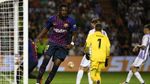 Barcelona Menang di Lapangan Berlubang