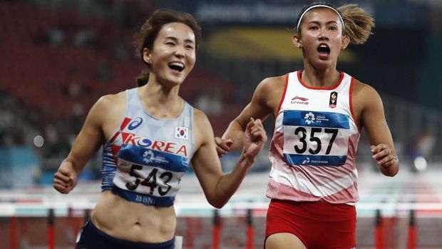 Nova Emilia finis di urutan kedua, Jun Hyelim finis pertama di nomor lari halang rintang 100 meter Asian Games 2018. (