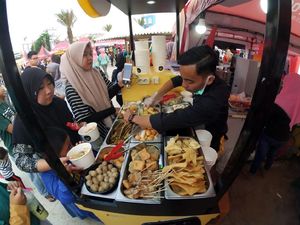 Berburu Kuliner Unik dan Kekinian di Festival Kanikan Lampung