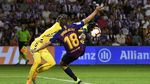 Barcelona Menang di Lapangan Berlubang