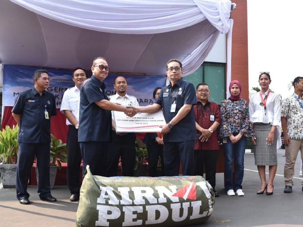 Komunitas Transportasi Udara Salurkan Bantuan untuk Korban Gempa NTB Komunitas Transportasi Udara Salurkan Bantuan untuk Korban Gempa NTB