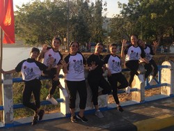 Politikus PDIP Adopsi Goyang Dayung Jokowi Jadi Senam