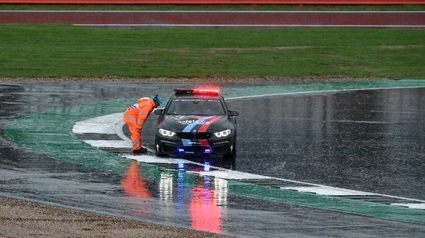 MotoGP Inggris musim lalu dibatalkan karena cuaca buruk.