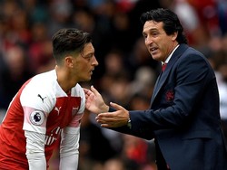 Ungkap Perseteruannya dengan Oezil, Emery: Dia Tak Punya Komitmen