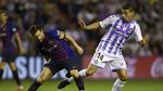 Barcelona Menang di Lapangan Berlubang