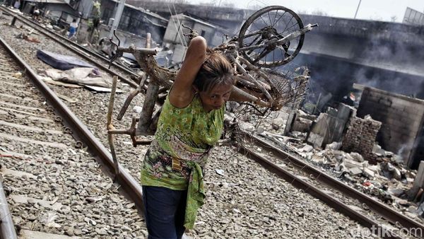 Sisa-sisa Kebakaran di Pademangan